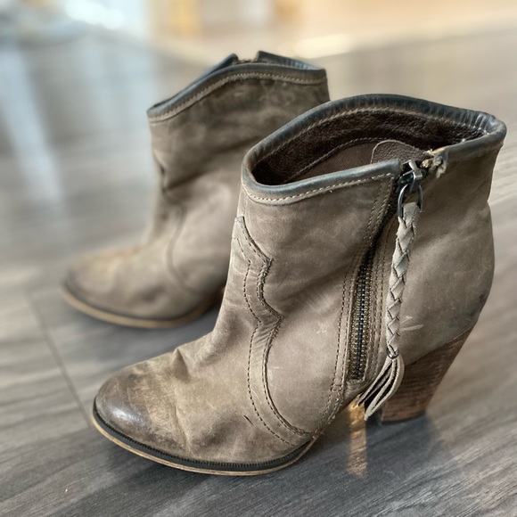Aldo Western Style Booties - Size 36 - Picture 5 of 7